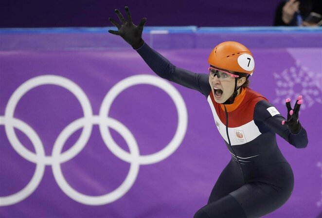 Moterų greitojo čiuožimo trumpuoju taku 1000 m rungtis | Scanpix nuotr.