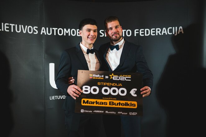 Iškilmingai pagerbti „Lithuanian Rally4 Trophy“ čempionato prizininkai | Organizatorių nuotr.