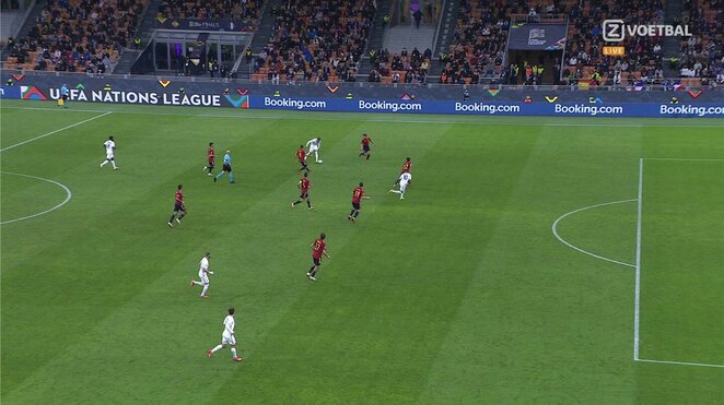Momentas prieš K.Mbappe pelnant įvartį | „Stop“ kadras Momentas prieš K.Mbappe pelnant įvartį | „Stop“ kadras