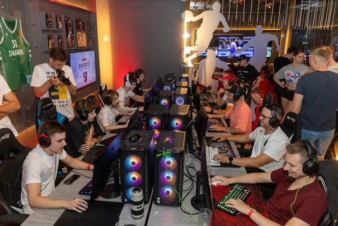 CS:GO turnyras 2x2 išaiškins stipriausias Lietuvos mėgėjų ir profesionalų komandas | Organizatorių nuotr.