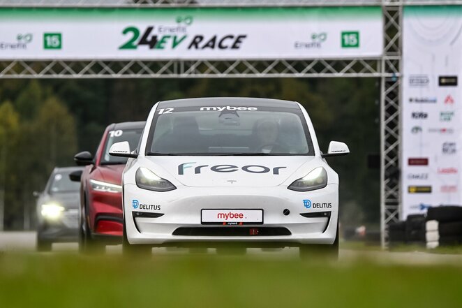 Lenktynių akimirka | Vytauto Pilkausko nuotr. Lenktynių akimirka | Vytauto Pilkausko nuotr.