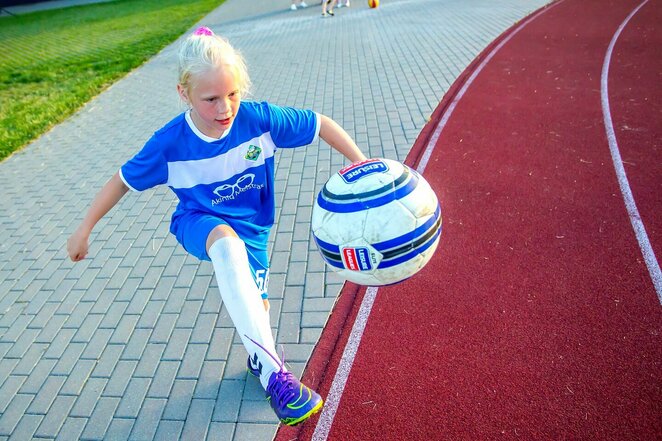 Mažojo futbolo ir fizinio aktyvumo „Leisure Leagues“ festivalio akimirka | Evaldo Šemioto nuotr. Mažojo futbolo ir fizinio aktyvumo „Leisure Leagues“ festivalio akimirka | Evaldo Šemioto nuotr.