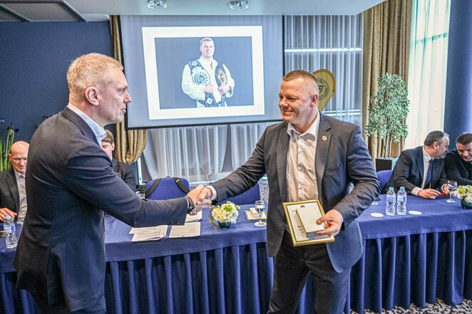 Už nuopelnus sportui &ndash; garbingas įvertinimas Kęstučiui Smirnovui 50-mečio proga | Alfredo Pliadžio nuotr.
